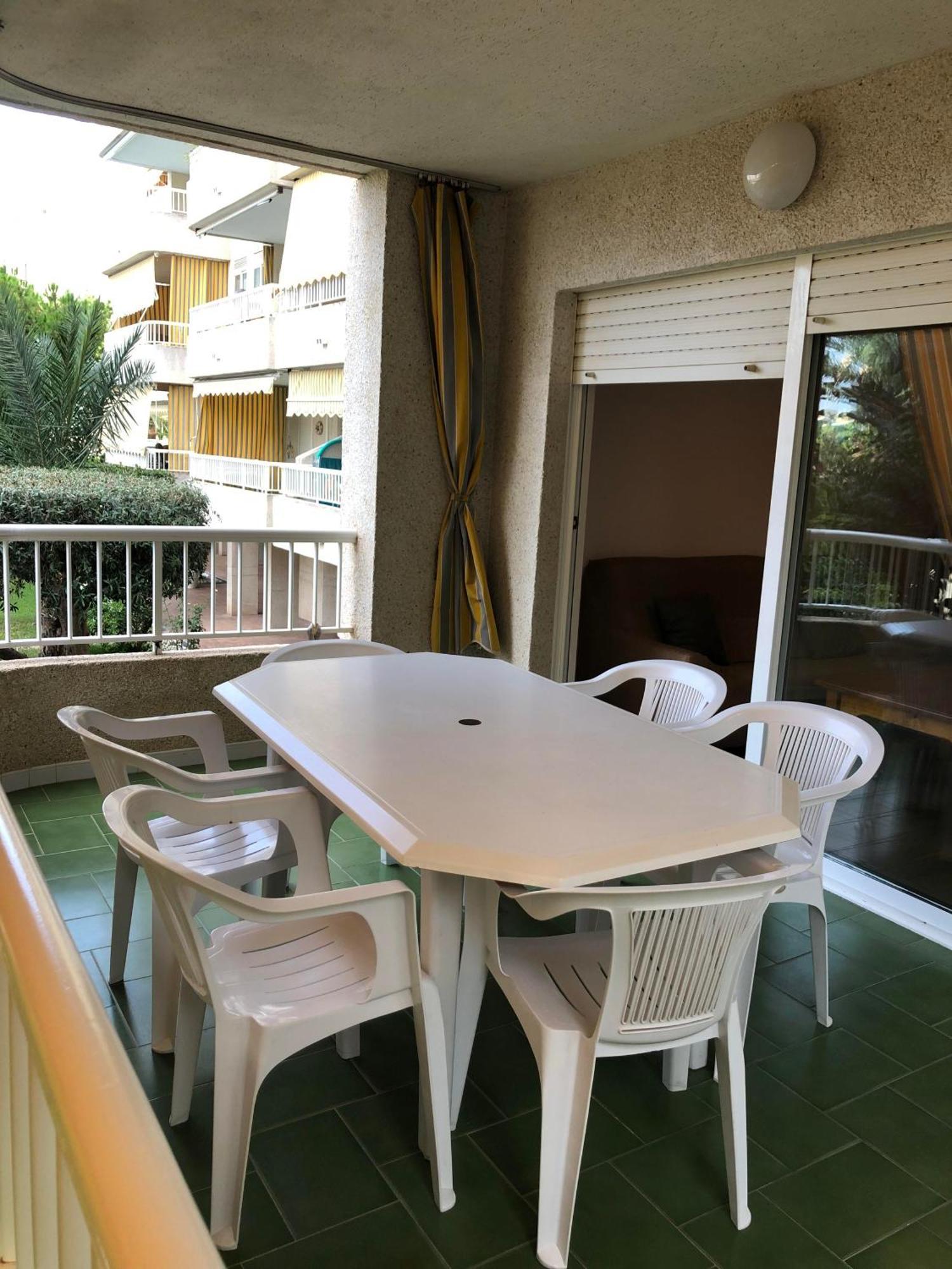 Apartamento En Alquiler Parque 8, Playa De Gandia Kültér fotó